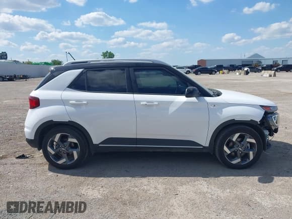 ✅ 2023 Hyundai Venue SEL • VIN: KMHRC8A37PU226573 • Lot: 42249416. Listed on IAAI with 24,290 mi. Free auction sales archive from the USA and detailed vehicle history report at DreamBid. Image 14.