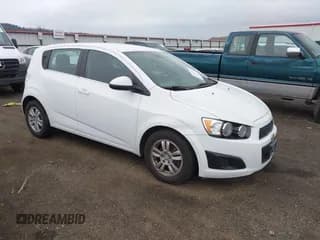 ✅ 2013 Chevrolet Sonic LT • VIN: 1G1JC6SHXD4221694 • Лот: 43616527. Опубликован ранее на IAAI с пробегом 250 978 миль. Бесплатный доступ к архиву аукционных продаж из США и подробный отчёт об истории автомобиля на DreamBid. Изображение 1.
