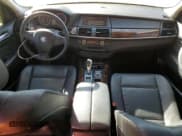 ✅ 2011 BMW X5 35i • VIN: 5UXZV4C55BL410073 • Lot: 92504375. Wystawiony na Copart z przebiegiem 145 483 mil. Bezpłatny archiwum sprzedaży aukcyjnych z USA i szczegółowy raport historii pojazdu na DreamBid. Zdjęcie 10.