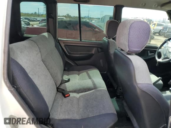 ✅ 1996 Geo Tracker • VIN: 2CNBE1364T6909947 • Lot: 54411835. Listed on Copart with 171,862 mi. Free auction sales archive from the USA and detailed vehicle history report at DreamBid. Image 11.