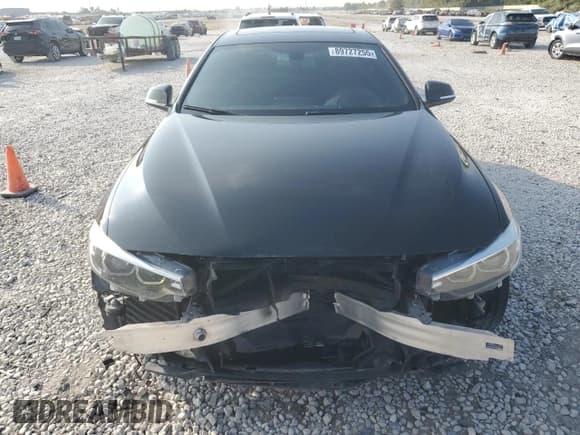 ✅ 2019 BMW 4 Series 430i • VIN: WBA4J1C55KBM16075 • Lot: 89727255. Listed on Copart with 65,438 mi. Free auction sales archive from the USA and detailed vehicle history report at DreamBid. Image 5.