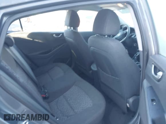 ✅ 2017 Hyundai Ioniq Blue • VIN: KMHC65LC4HU058045 • Lot: 41343454. Wystawiony na IAAI z przebiegiem 78 617 mil. Bezpłatny archiwum sprzedaży aukcyjnych z USA i szczegółowy raport historii pojazdu na DreamBid. Zdjęcie 8.