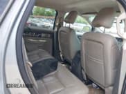 ✅ 2007 Lincoln MKX • VIN: 2LMDU68C77BJ15873 • Lot: 42321790. Wystawiony na IAAI z przebiegiem 293 869 mil. Bezpłatny archiwum sprzedaży aukcyjnych z USA i szczegółowy raport historii pojazdu na DreamBid. Zdjęcie 8.