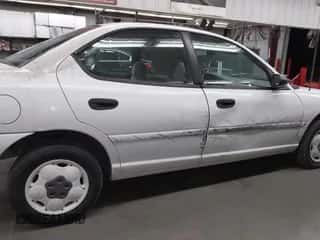 1995 Dodge Neon Competition z VIN 1B3ES47C0SD550657, wystawiony jako IAAI lot #42562100 z przebiegiem 88 007 mil mil oraz . Historia ofert i sprzedaży dostępna na DreamBid. Obrazek 6.