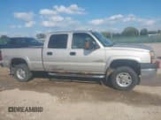 ✅ 2005 Chevrolet Silverado 2500HD LS • VIN: 1GCHK23285F818246 • Lot: 43292468. Wystawiony na IAAI z przebiegiem 255 783 mil. Bezpłatny archiwum sprzedaży aukcyjnych z USA i szczegółowy raport historii pojazdu na DreamBid. Zdjęcie 13.