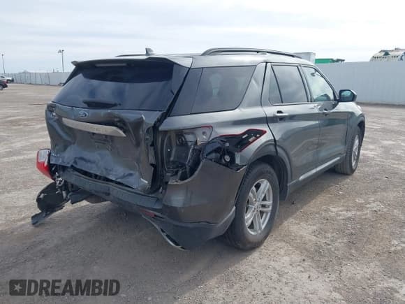✅ 2020 Ford Explorer XLT • VIN: 1FMSK7DH3LGA67680 • Lot: 41793104. Wystawiony na IAAI z przebiegiem 57 409 mil. Bezpłatny archiwum sprzedaży aukcyjnych z USA i szczegółowy raport historii pojazdu na DreamBid. Zdjęcie 4.