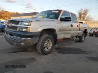 ✅ 2004 Chevrolet Silverado 2500HD LS • VIN: 1GCHK23244F178034 • Lot: 91189715. Wystawiony na Copart z przebiegiem 247 526 mil. Bezpłatny archiwum sprzedaży aukcyjnych z USA i szczegółowy raport historii pojazdu na DreamBid. Zdjęcie 1.