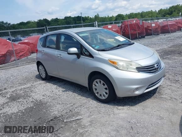 ✅ 2014 Nissan Note S Plus • VIN: 3N1CE2CPXEL354267 • Лот: 42582615. Опубликован ранее на IAAI с пробегом 105 182 миль. Бесплатный доступ к архиву аукционных продаж из США и подробный отчёт об истории автомобиля на DreamBid. Изображение 1.