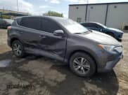 ✅ 2018 Toyota RAV4 XLE • VIN: 2T3RFREV8JW796749 • Лот: 63842025. Опубликован ранее на Copart с пробегом 79 220 миль. Бесплатный доступ к архиву аукционных продаж из США и подробный отчёт об истории автомобиля на DreamBid. Изображение 4.