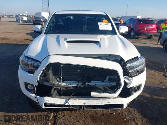 ✅ 2023 Toyota Tacoma SR • VIN: 3TMCZ5AN5PM558010 • Лот: 43358292. Опубликован ранее на IAAI с пробегом 26 117 миль. Бесплатный доступ к архиву аукционных продаж из США и подробный отчёт об истории автомобиля на DreamBid. Изображение 13.