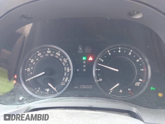 ✅ 2010 Lexus IS 250 C • VIN: JTHFF2C29A2511907 • Lot: 41995448. Listed on IAAI with 206,000 mi. Free auction sales archive from the USA and detailed vehicle history report at DreamBid. Image 7.