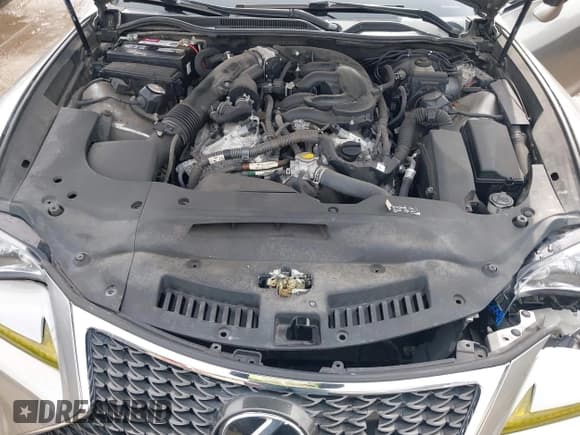 ✅ 2015 Lexus RC 350 F Sport • VIN: JTHSE5BC3F5003094 • Lot: 43314392. Listed on IAAI with 132,272 mi. Free auction sales archive from the USA and detailed vehicle history report at DreamBid. Image 10.