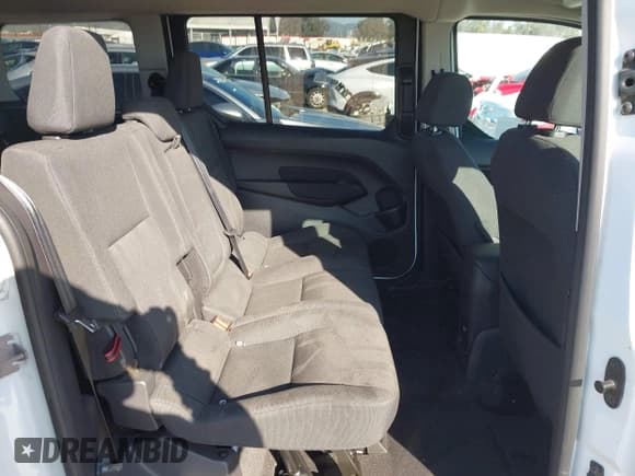 ✅ 2017 Ford Transit Connect XLT • VIN: NM0GE9F73H1336222 • Lot: 41856988. Listed on IAAI with 38,501 mi. Free auction sales archive from the USA and detailed vehicle history report at DreamBid. Image 8.