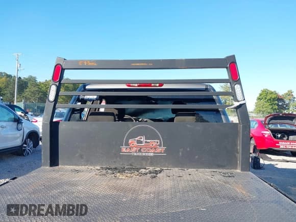 ✅ 2008 Chevrolet Silverado 1500 1LT • VIN: 2GCEK19J381129156 • Лот: 43200992. Опубликован ранее на IAAI с пробегом 250 000 миль. Бесплатный доступ к архиву аукционных продаж из США и подробный отчёт об истории автомобиля на DreamBid. Изображение 13.