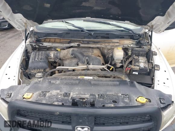 ✅ 2016 Ram 2500 Tradesman • VIN: 3C7WR5HT1GG183137 • Lot: 42399613. Wystawiony na IAAI z przebiegiem 97 975 mil. Bezpłatny archiwum sprzedaży aukcyjnych z USA i szczegółowy raport historii pojazdu na DreamBid. Zdjęcie 10.