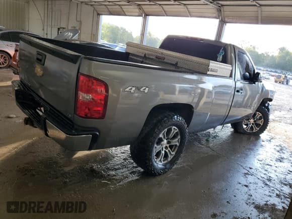 ✅ 2009 Chevrolet Silverado 1500 Work Truck • VIN: 1GCEK14C39Z140076 • Lot: 82075285. Listed on Copart with 92,647 mi. Free auction sales archive from the USA and detailed vehicle history report at DreamBid. Image 3.