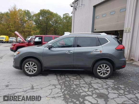 ✅ 2017 Nissan Rogue S • VIN: JN8AT2MV6HW016326 • Лот: 43455489. Опубликован ранее на IAAI с пробегом 121 011 миль. Бесплатный доступ к архиву аукционных продаж из США и подробный отчёт об истории автомобиля на DreamBid. Изображение 14.