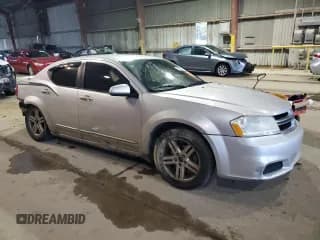 ✅ 2012 Dodge Avenger SXT • VIN: 1C3CDZCB9CN156214 • Лот: 79885294. Опубликован ранее на Copart с пробегом 163 348 миль. Бесплатный доступ к архиву аукционных продаж из США и подробный отчёт об истории автомобиля на DreamBid. Изображение 4.