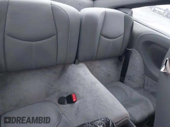 ✅ 2005 Porsche 911 Carrera 997 • VIN: WP0AA29985S716414 • Lot: 43590187. Wystawiony na IAAI z przebiegiem 117 108 mil. Bezpłatny archiwum sprzedaży aukcyjnych z USA i szczegółowy raport historii pojazdu na DreamBid. Zdjęcie 8.