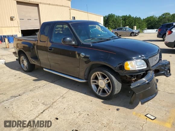 ✅ 2000 Ford F-150 XL • VIN: 2FTRX07L7YCA97835 • Lot: 65135825. Wystawiony na Copart z przebiegiem Nie podano. Bezpłatny archiwum sprzedaży aukcyjnych z USA i szczegółowy raport historii pojazdu na DreamBid. Zdjęcie 4.