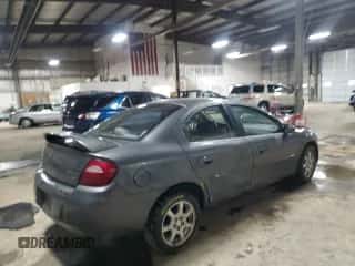 2004 Dodge Neon SXT z VIN 1B3ES56C44D641392, wystawiony jako Copart lot #47780735 z przebiegiem 75 284 mil mil oraz Szkoda całkowita • Salvage title. Historia ofert i sprzedaży dostępna na DreamBid. Obrazek 3.