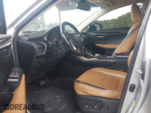 ✅ 2016 Lexus NX F Sport • VIN: JTJYARBZ3G2043324 • Lot: 43118627. Wystawiony na IAAI z przebiegiem 211 629 mil. Bezpłatny archiwum sprzedaży aukcyjnych z USA i szczegółowy raport historii pojazdu na DreamBid. Zdjęcie 5.