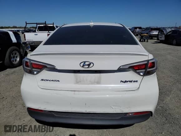 ✅ 2016 Hyundai Sonata SE • VIN: KMHE24L1XGA033776 • Lot: 82283545. Wystawiony na Copart z przebiegiem 130 658 mil mil. Skorzystaj z bezpłatnego archiwum sprzedaży aukcyjnych z USA i zobacz szczegółowy raport historii pojazdu na DreamBid. Zdjęcie 6.