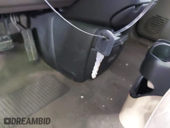 ✅ 2000 Oldsmobile Silhouette GL • VIN: 1GHDX03E8YD259922 • Лот: 41620462. Опубликован ранее на IAAI с пробегом 232 387 миль. Бесплатный доступ к архиву аукционных продаж из США и подробный отчёт об истории автомобиля на DreamBid. Изображение 11.