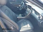 ✅ 2021 Mercedes-Benz C 300 • VIN: W1KWF8EB1MR612586 • Lot: 42677062. Wystawiony na IAAI z przebiegiem 35 240 mil. Bezpłatny archiwum sprzedaży aukcyjnych z USA i szczegółowy raport historii pojazdu na DreamBid. Zdjęcie 5.