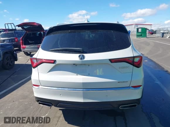 ✅ 2024 Acura MDX Advance • VIN: 5J8YE1H87RL007531 • Lot: 43570461. Listed on IAAI with 24,055 mi. Free auction sales archive from the USA and detailed vehicle history report at DreamBid. Image 16.