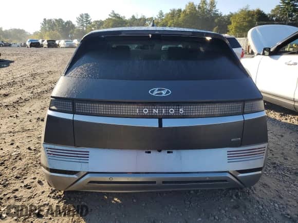 2023 Hyundai Ioniq 5 Limited с VIN KM8KRDAF2PU145371, выставлен на аукционе Copart как лот 69205283 с пробегом 5 963 миль миль и . История ставок и продаж доступна на DreamBid. Изображение 6.