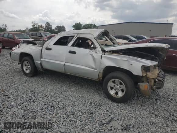 2008 Dodge Dakota SLT с VIN 1D7HE48K18S514754, выставлен на аукционе Copart как лот 52281525 с пробегом Не указан миль и Чистый • Clean title. История ставок и продаж доступна на DreamBid. Изображение 4.