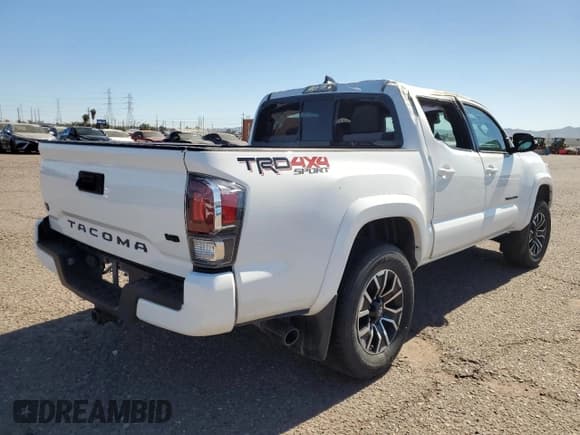 ✅ 2023 Toyota Tacoma TRD Sport • VIN: 3TMCZ5AN0PM635575 • Lot: 90259205. Wystawiony na Copart z przebiegiem 64 963 mil. Bezpłatny archiwum sprzedaży aukcyjnych z USA i szczegółowy raport historii pojazdu na DreamBid. Zdjęcie 3.