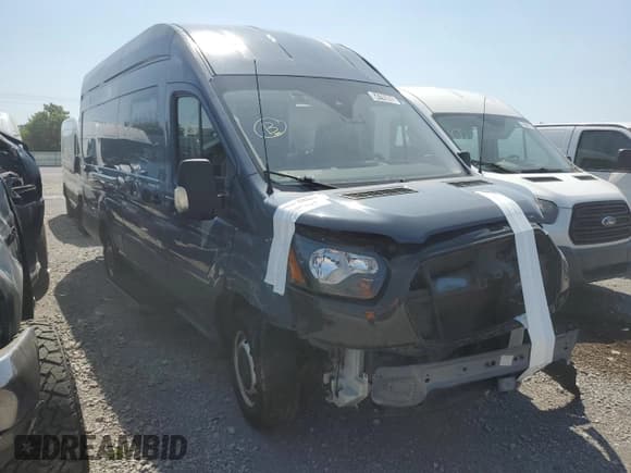 ✅ 2020 Ford Transit Cargo • VIN: 1FTBR3X80LKA28630 • Lot: 81219295. Wystawiony na Copart z przebiegiem 123 877 mil. Bezpłatny archiwum sprzedaży aukcyjnych z USA i szczegółowy raport historii pojazdu na DreamBid. Zdjęcie 4.