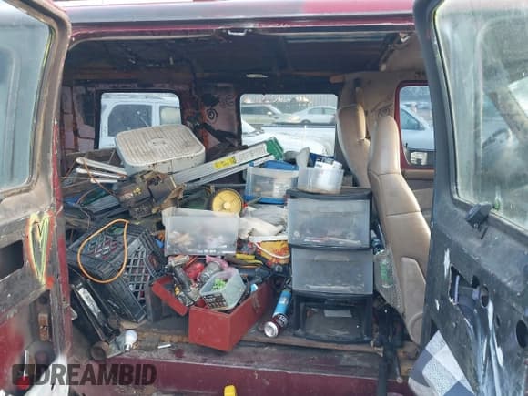 ✅ 1997 Dodge Cargo • VIN: 2B6HB21X9VK515657 • Lot: 43013557. Listed on IAAI with 199,198 mi. Free auction sales archive from the USA and detailed vehicle history report at DreamBid. Image 8.