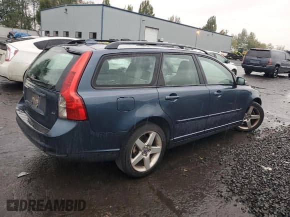 ✅ 2008 Volvo V50 2.4L • VIN: YV1MW382X82382152 • Лот: 74745624. Опубликован ранее на Copart с пробегом 228 565 миль. Бесплатный доступ к архиву аукционных продаж из США и подробный отчёт об истории автомобиля на DreamBid. Изображение 3.