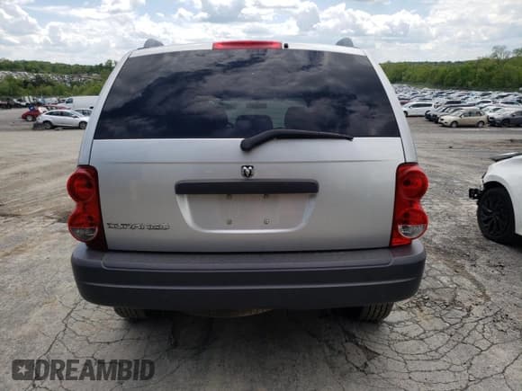 ✅ 2006 Dodge Durango SXT • VIN: 1D4HB38N06F188946 • Лот: 56182945. Опубликован ранее на Copart с пробегом 151 487 миль. Бесплатный доступ к архиву аукционных продаж из США и подробный отчёт об истории автомобиля на DreamBid. Изображение 6.