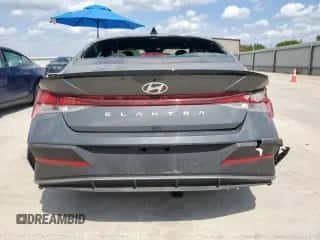 2025 Hyundai Elantra SEL Sport с VIN KMHLM4DG8SU015708, выставлен на аукционе Copart как лот 70627765 с пробегом 8 427 миль миль и Списание • Salvage title. История ставок и продаж доступна на DreamBid. Изображение 6.