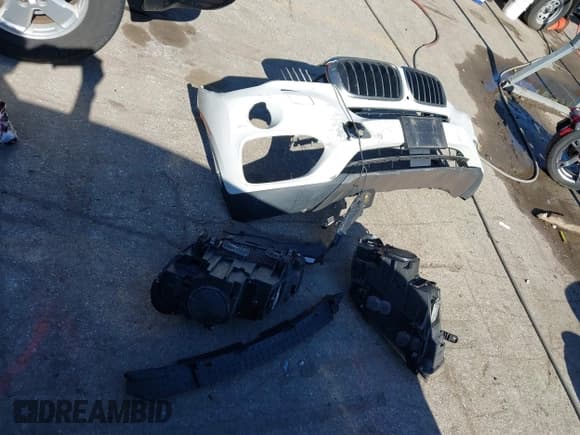 ✅ 2017 BMW X6 xDrive35i • VIN: 5UXKU2C55H0N85152 • Lot: 43394958. Wystawiony na IAAI z przebiegiem 176 143 mil. Bezpłatny archiwum sprzedaży aukcyjnych z USA i szczegółowy raport historii pojazdu na DreamBid. Zdjęcie 12.