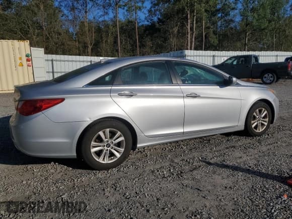 ✅ 2013 Hyundai Sonata GLS • VIN: 5NPEB4AC8DH669982 • Lot: 74144444. Listed on Copart with 53,378 mi. Free auction sales archive from the USA and detailed vehicle history report at DreamBid. Image 3.