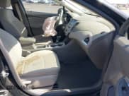 ✅ 2017 Chevrolet Cruze LS • VIN: 1G1BC5SM4H7221982 • Lot: 43551542. Listed on IAAI with 83,751 mi. Free auction sales archive from the USA and detailed vehicle history report at DreamBid. Image 5.