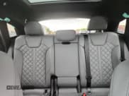 ✅ 2019 Audi SQ5 Premium Plus • VIN: WA1B4AFY7K2021252 • Лот: 86228105. Опубликован ранее на Copart с пробегом 61 334 миль. Бесплатный доступ к архиву аукционных продаж из США и подробный отчёт об истории автомобиля на DreamBid. Изображение 10.