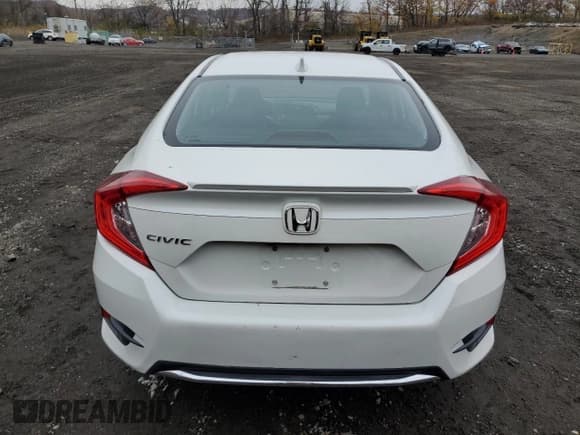 ✅ 2019 Honda Civic EX • VIN: 19XFC1F30KE210052 • Lot: 92073705. Listed on Copart with 35,875 mi. Free auction sales archive from the USA and detailed vehicle history report at DreamBid. Image 6.