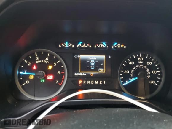 ✅ 2017 Ford F-150 Lariat • VIN: 1FTEW1CF0HKC51109 • Lot: 90258195. Listed on Copart with 247,669 mi. Free auction sales archive from the USA and detailed vehicle history report at DreamBid. Image 9.