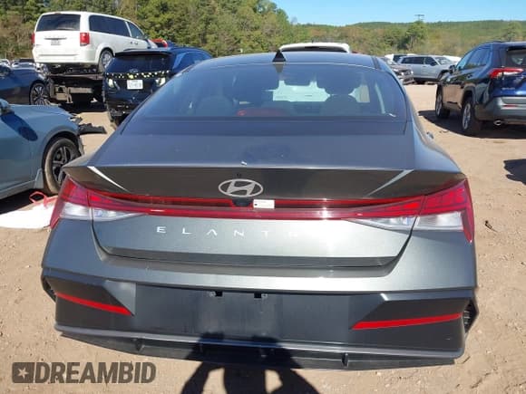 ✅ 2025 Hyundai Elantra SEL Convenience • VIN: KMHLS4DG0SU935726 • Лот: 43606725. Опубликован ранее на IAAI с пробегом 17 189 миль. Бесплатный доступ к архиву аукционных продаж из США и подробный отчёт об истории автомобиля на DreamBid. Изображение 15.