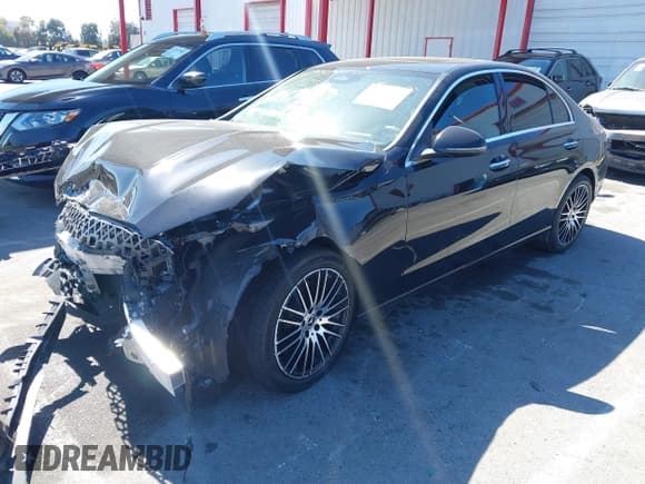 ✅ 2022 Mercedes-Benz C 300 • VIN: W1KAF4GB6NR064263 • Lot: 43357547. Wystawiony na IAAI z przebiegiem 22 910 mil. Bezpłatny archiwum sprzedaży aukcyjnych z USA i szczegółowy raport historii pojazdu na DreamBid. Zdjęcie 17.