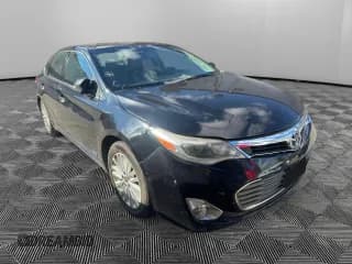 ✅ 2013 Toyota Avalon Limited • VIN: 4T1BD1EB6DU007882 • Lot: 90130455. Wystawiony na Copart z przebiegiem 302 999 mil. Bezpłatny archiwum sprzedaży aukcyjnych z USA i szczegółowy raport historii pojazdu na DreamBid. Zdjęcie 1.