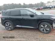 ✅ 2023 Nissan Rogue SL • VIN: JN8BT3CB1PW471536 • Lot: 43550006. Wystawiony na IAAI z przebiegiem 37 572 mil. Bezpłatny archiwum sprzedaży aukcyjnych z USA i szczegółowy raport historii pojazdu na DreamBid. Zdjęcie 14.