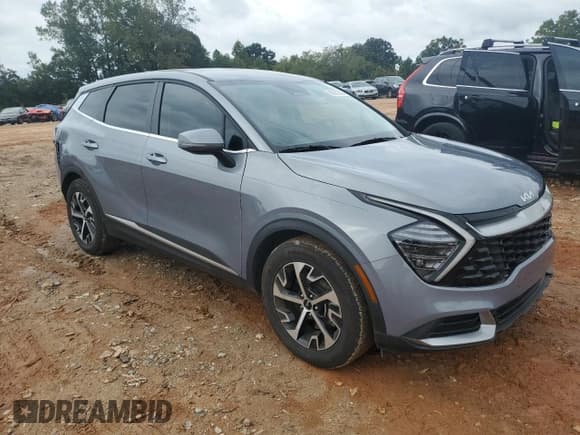 ✅ 2025 Kia Sportage EX • VIN: 5XYK33DF9SG285083 • Лот: 83933535. Опубликован ранее на Copart с пробегом 8 496 миль. Бесплатный доступ к архиву аукционных продаж из США и подробный отчёт об истории автомобиля на DreamBid. Изображение 4.