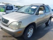 ✅ 2000 Lexus RX 300 • VIN: JT6GF10U9Y0073473 • Lot: 42819362. Listed on IAAI with 234,687 mi. Free auction sales archive from the USA and detailed vehicle history report at DreamBid. Image 2.